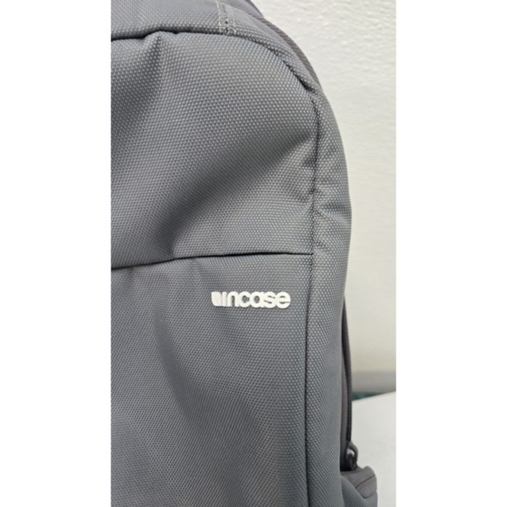 Incase Icon Slim Backpack Gray - Picture 2 of 7